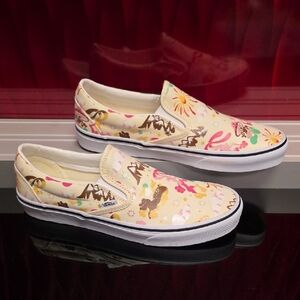 Vans Classic Slip-On Get Outdoors And Classic White Cream Multiple Sizes Avail